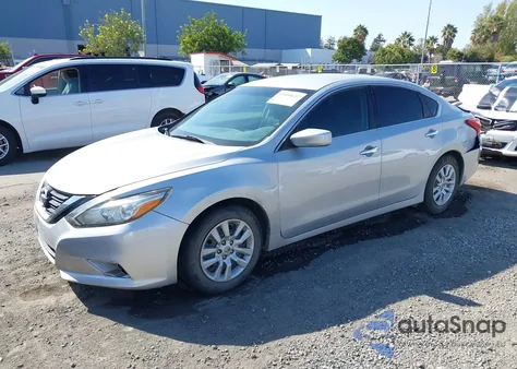2016 Nissan Altima 2.5/2.5 S/2.5 Sl/2.5 Sr/2.5 Sv из США, поврежденный, VIN 1N4AL3AP8GC261786